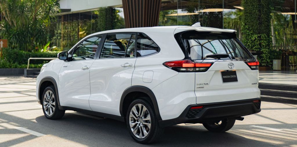 Innova-Cross-toyota-my-dinh-1024×509